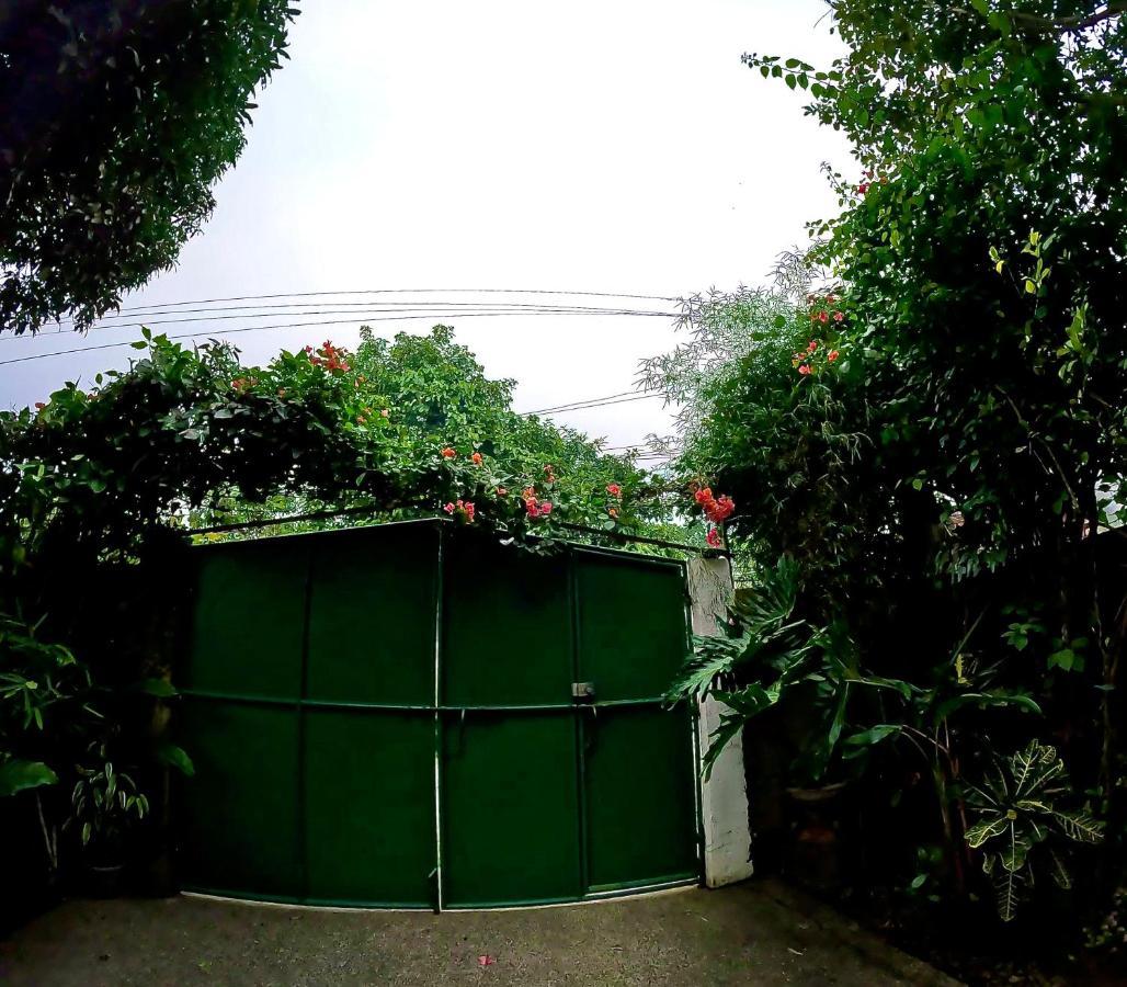 Auntie Gigi'S Place Tagaytay City Екстериор снимка